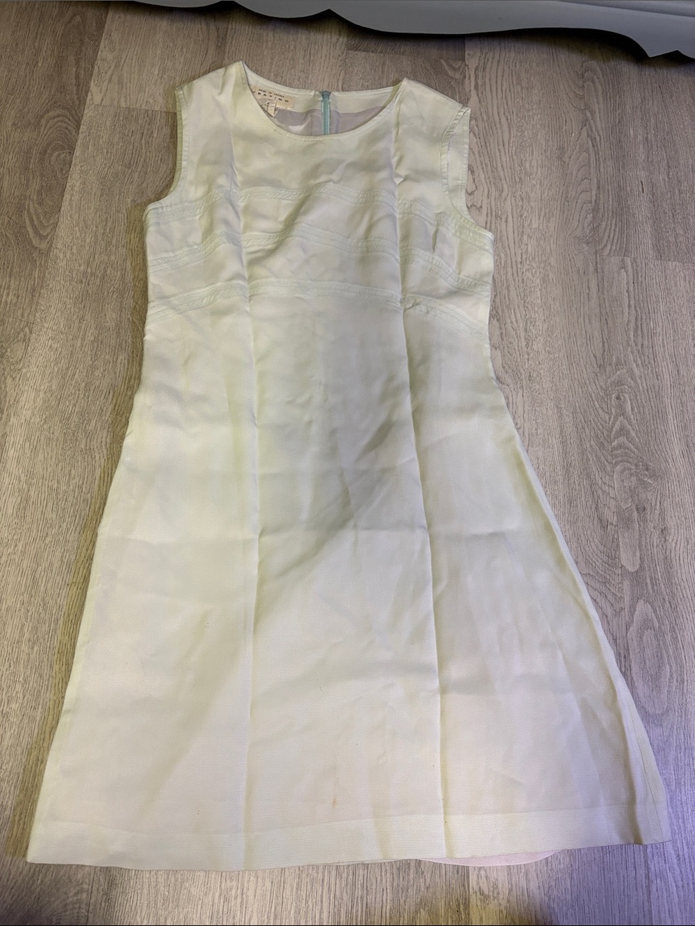Vertigo Paris Sleeveless Light mint dress